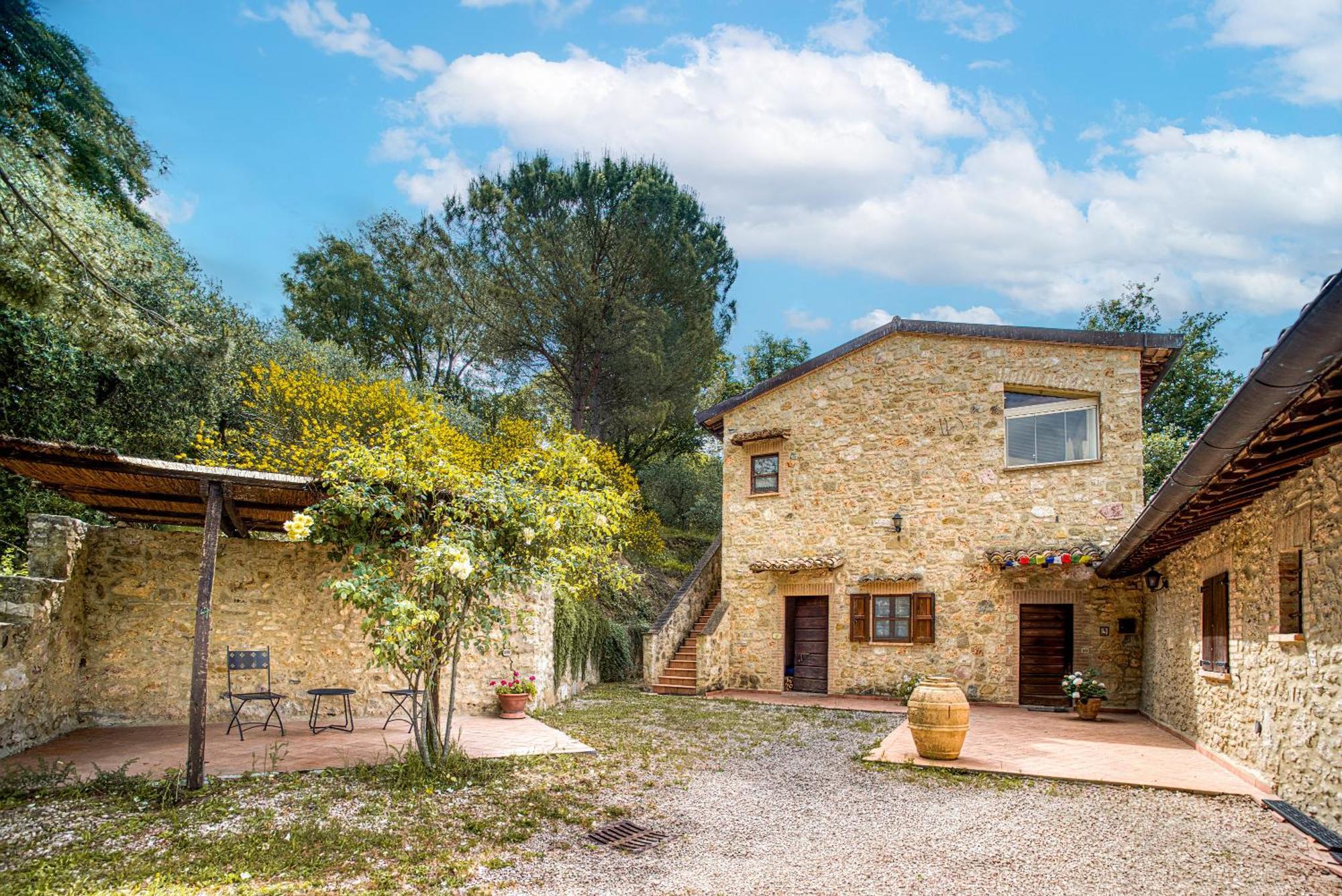 Agriturismo Bio Tra Cielo E Terra Frontignano Bagian luar foto